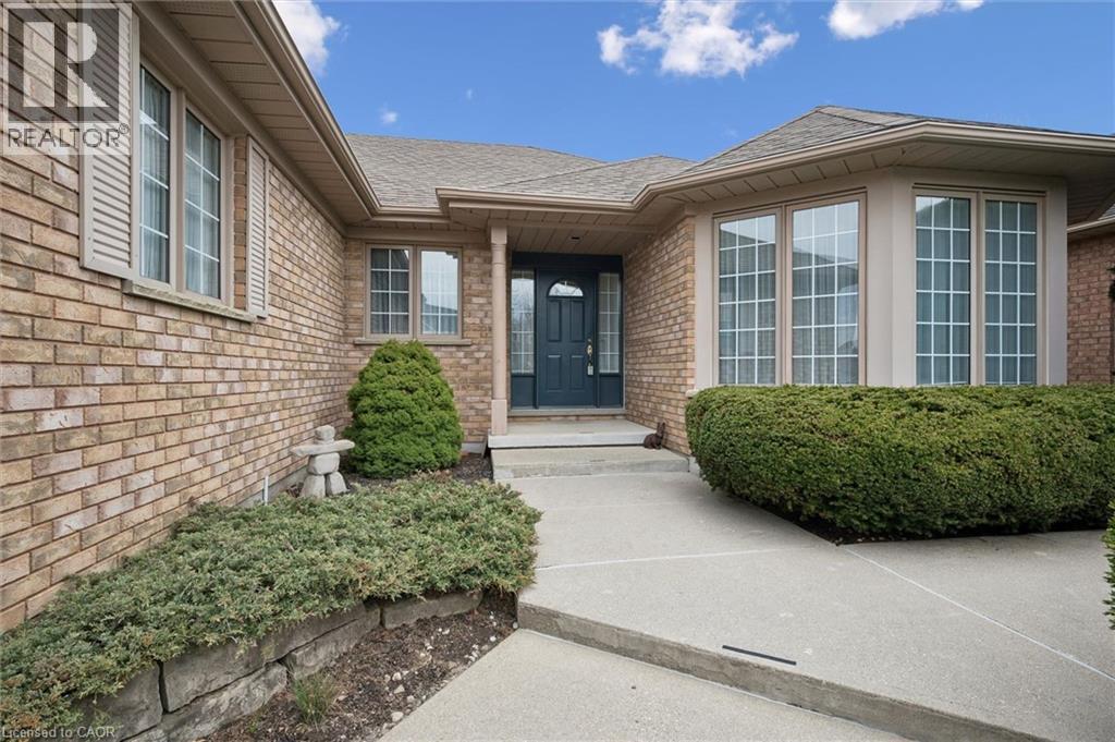 140 GOLF LINKS Drive thumbnail 2