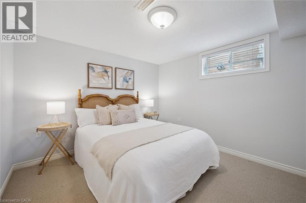 140 GOLF LINKS Drive thumbnail 25