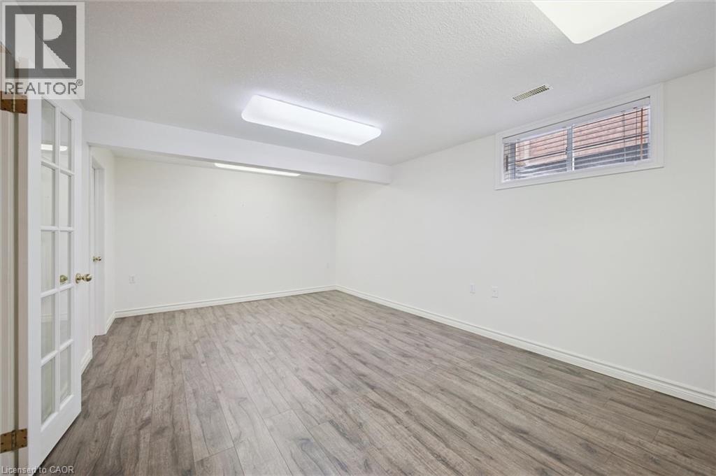 140 GOLF LINKS Drive thumbnail 21