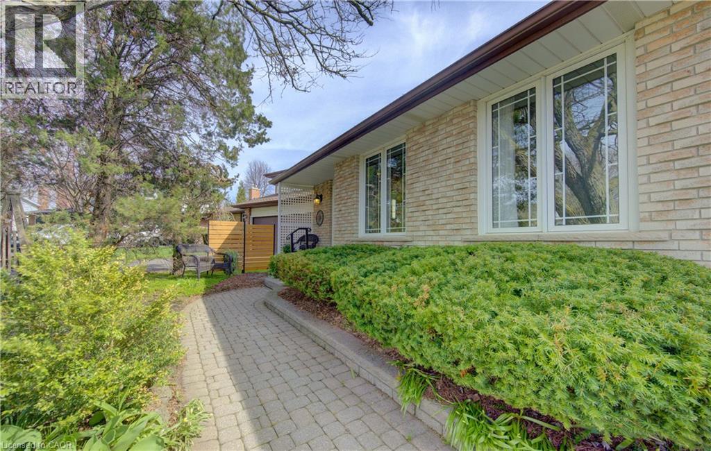 18 RIPLEY Crescent thumbnail 3