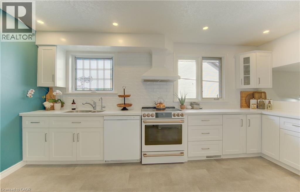 18 RIPLEY Crescent thumbnail 14