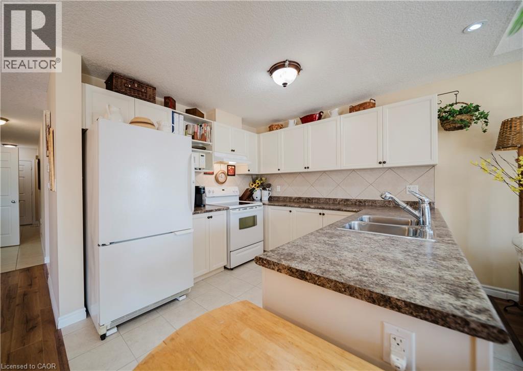 90 CAPTAIN MCCALLUM Drive thumbnail 9