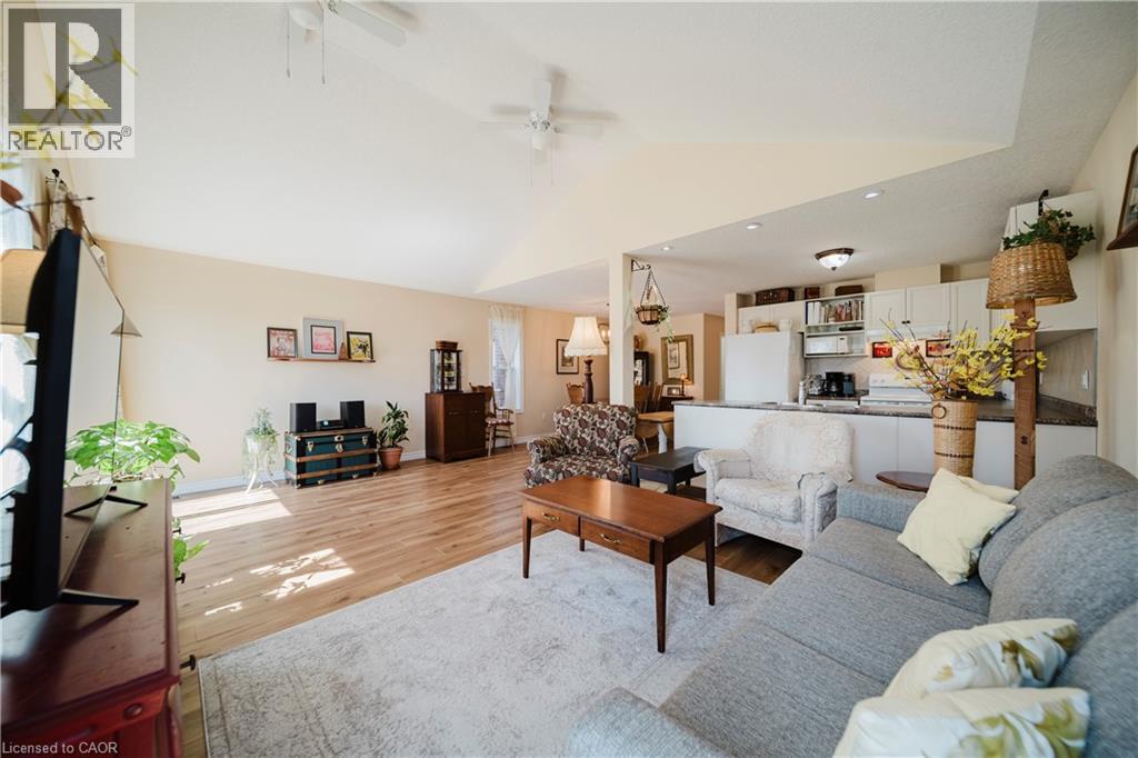 90 CAPTAIN MCCALLUM Drive thumbnail 5