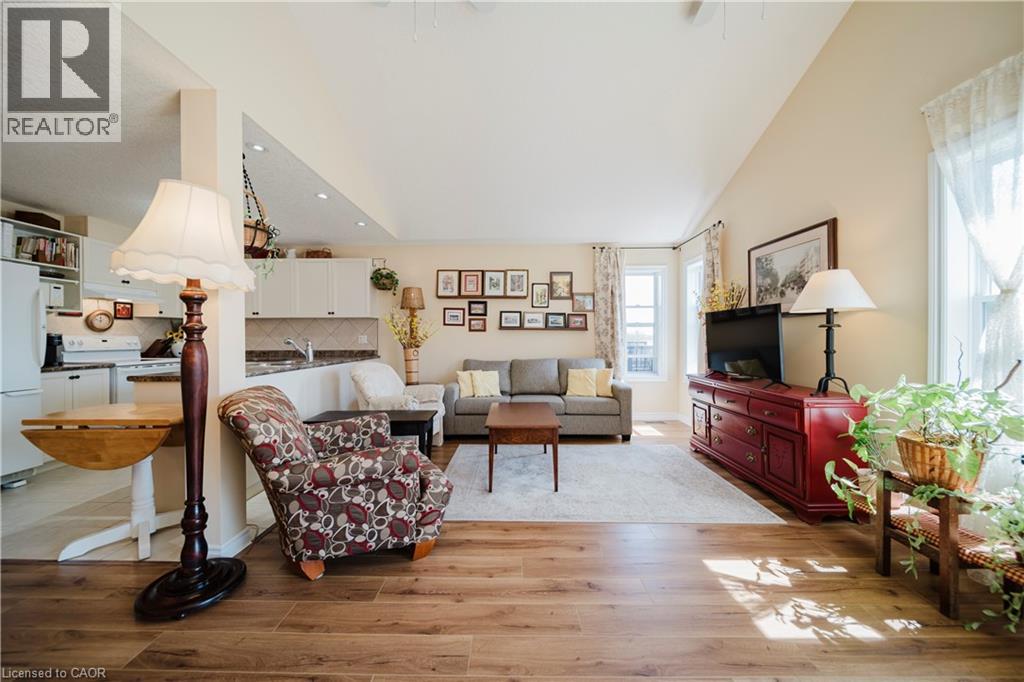 90 CAPTAIN MCCALLUM Drive thumbnail 4