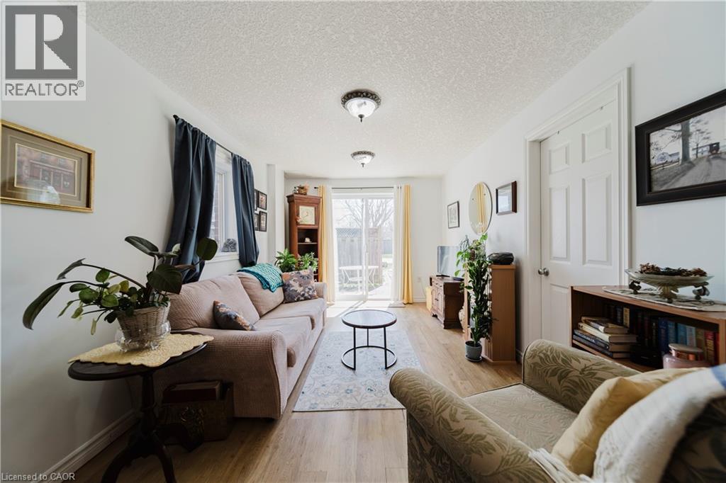 90 CAPTAIN MCCALLUM Drive thumbnail 32