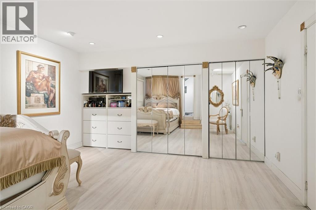 64 FRANCIS Street N thumbnail 25