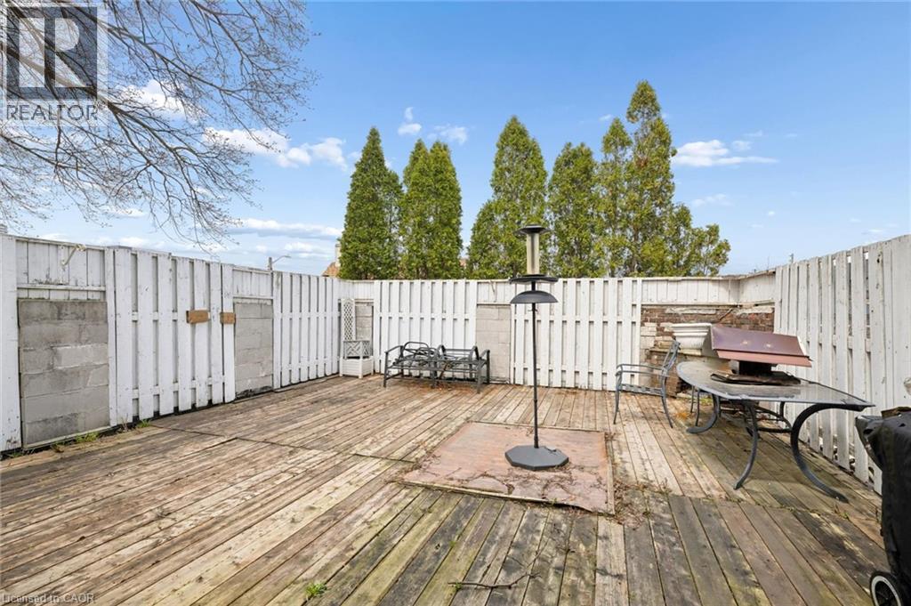 64 FRANCIS Street N thumbnail 30