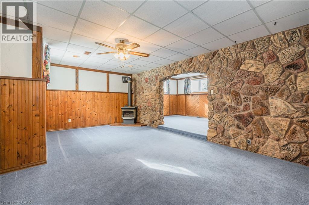 567 RUSTIC Drive thumbnail 33