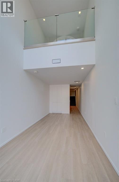 26 KING Street E thumbnail 18