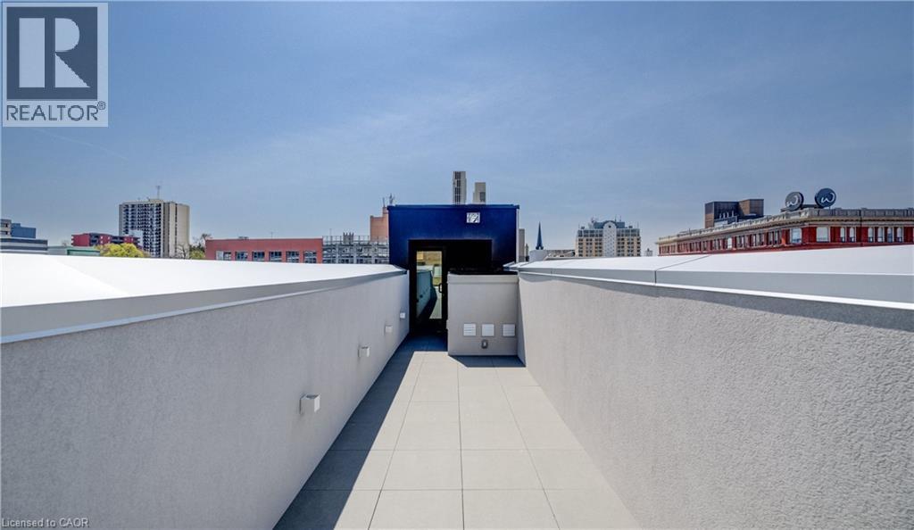 26 KING Street E thumbnail 27