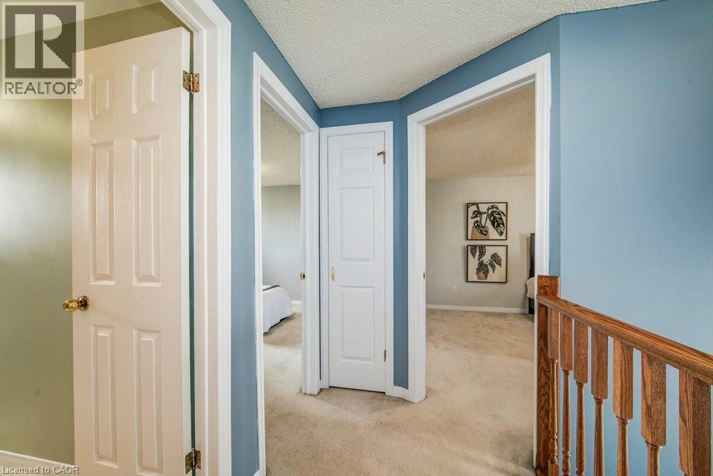 633 GRANGE Crescent thumbnail 21