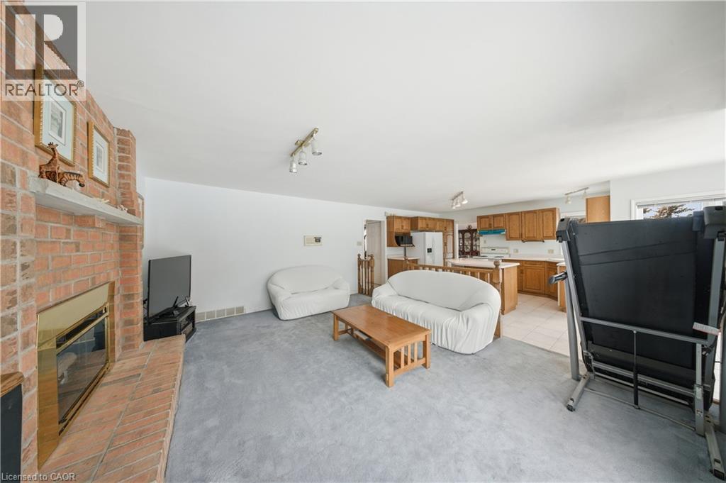 637 DEER RUN Drive thumbnail 14