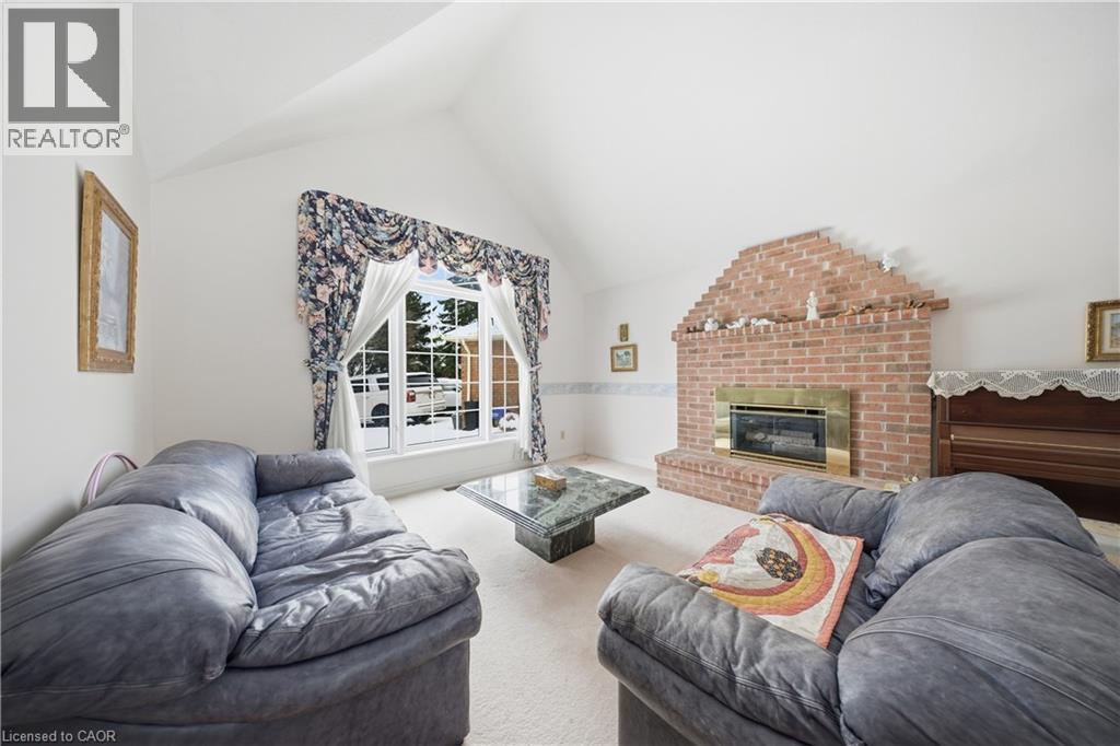 637 DEER RUN Drive thumbnail 9