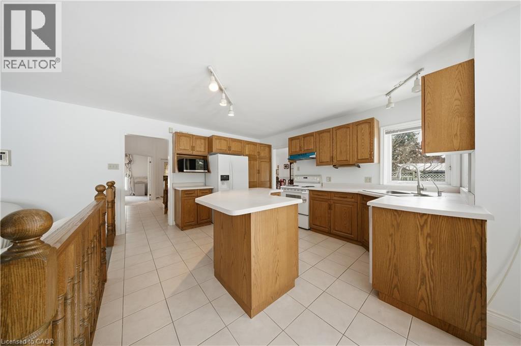 637 DEER RUN Drive thumbnail 16