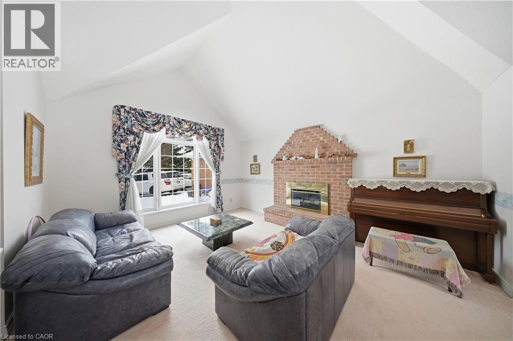 637 DEER RUN Drive thumbnail 8