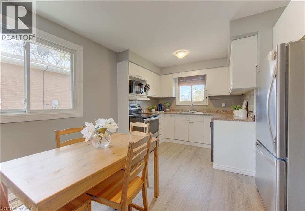 100 JOHANNA Drive thumbnail 12