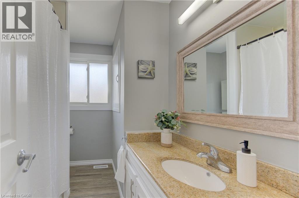 100 JOHANNA Drive thumbnail 21