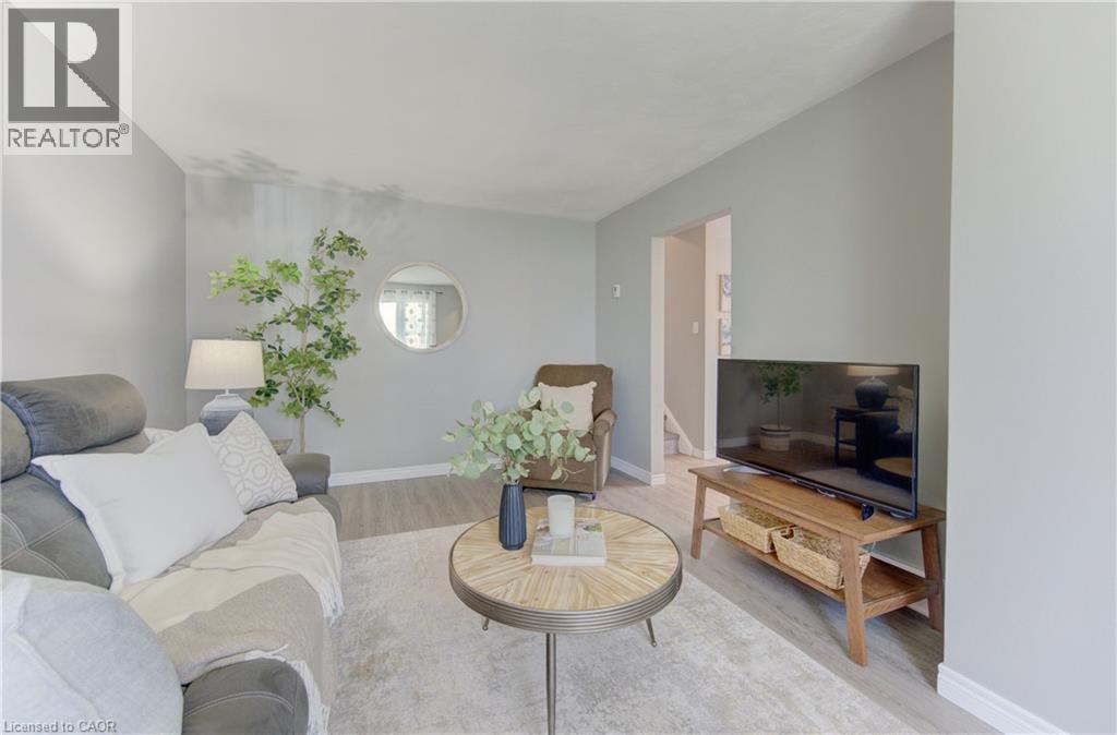 100 JOHANNA Drive thumbnail 6