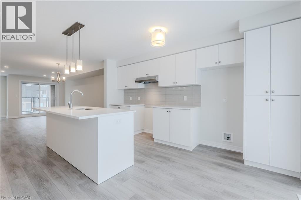 15 URBANE Boulevard thumbnail 14