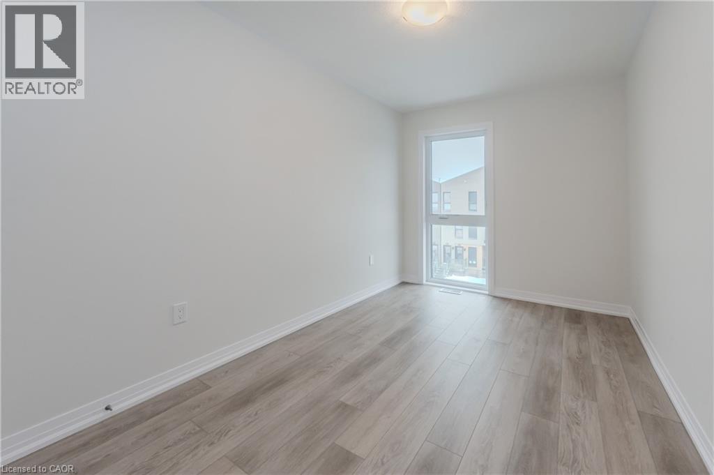 15 URBANE Boulevard thumbnail 19