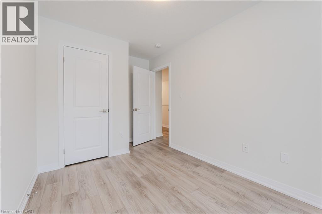 15 URBANE Boulevard thumbnail 22