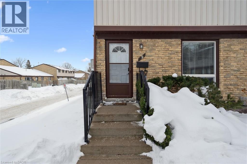 210 GLAMIS Road Unit# 9 thumbnail 4