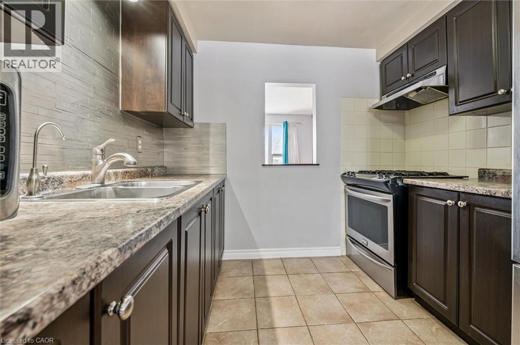 210 GLAMIS Road Unit# 9 thumbnail 15