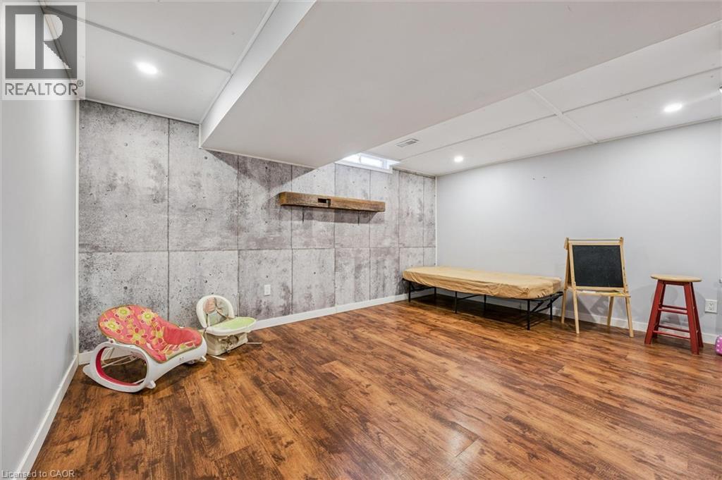 210 GLAMIS Road Unit# 9 thumbnail 34