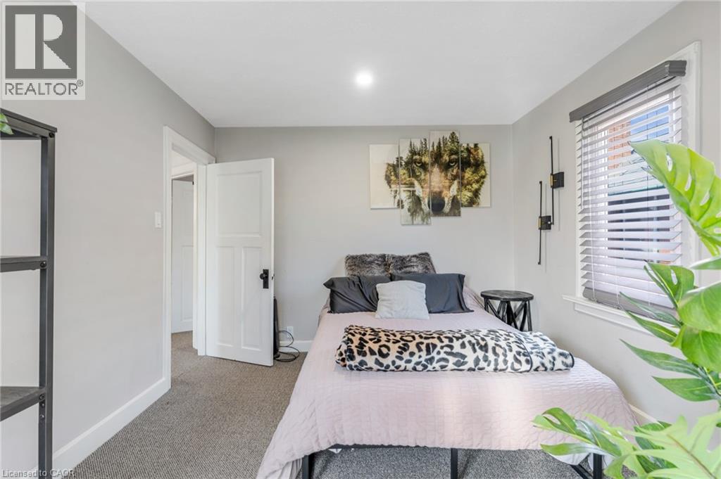 129 AHRENS Street W thumbnail 25