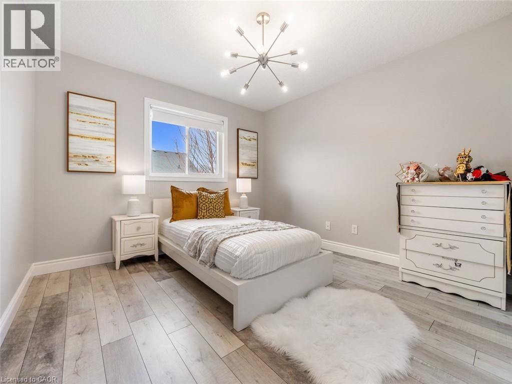 1260 OLD ZELLER Drive thumbnail 11