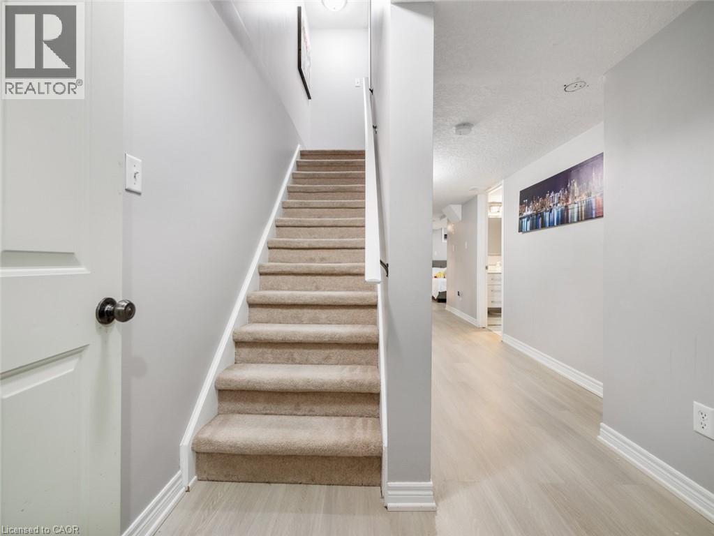 1260 OLD ZELLER Drive thumbnail 15