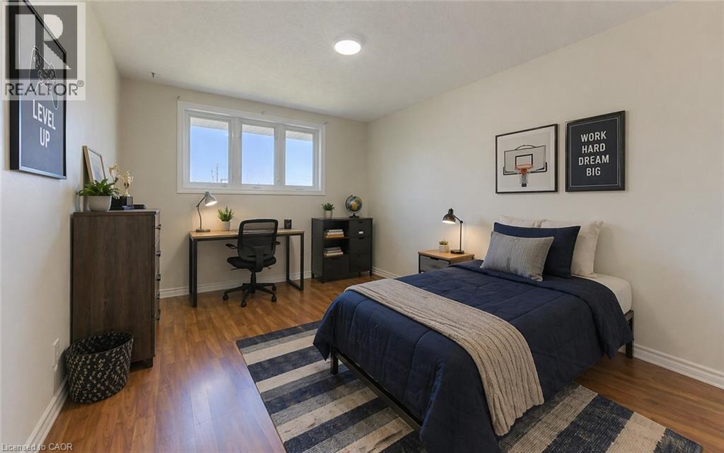 90 RALGREEN Crescent thumbnail 6