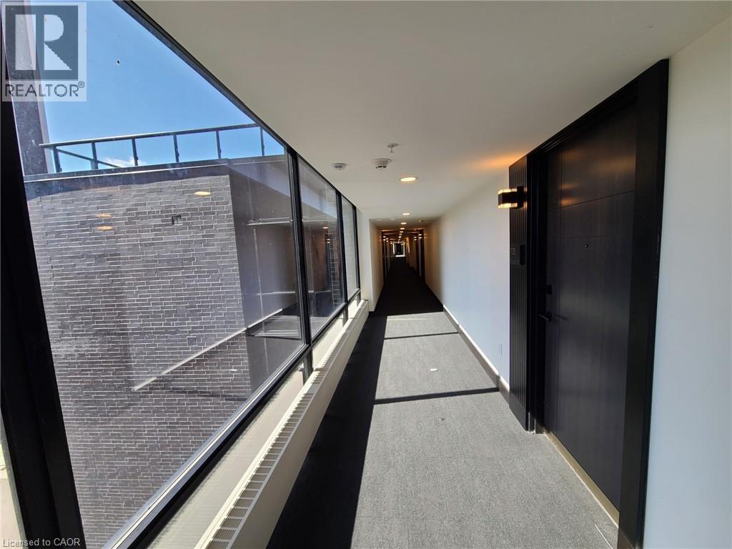 145 COLUMBIA Street W Unit# 725 thumbnail 6