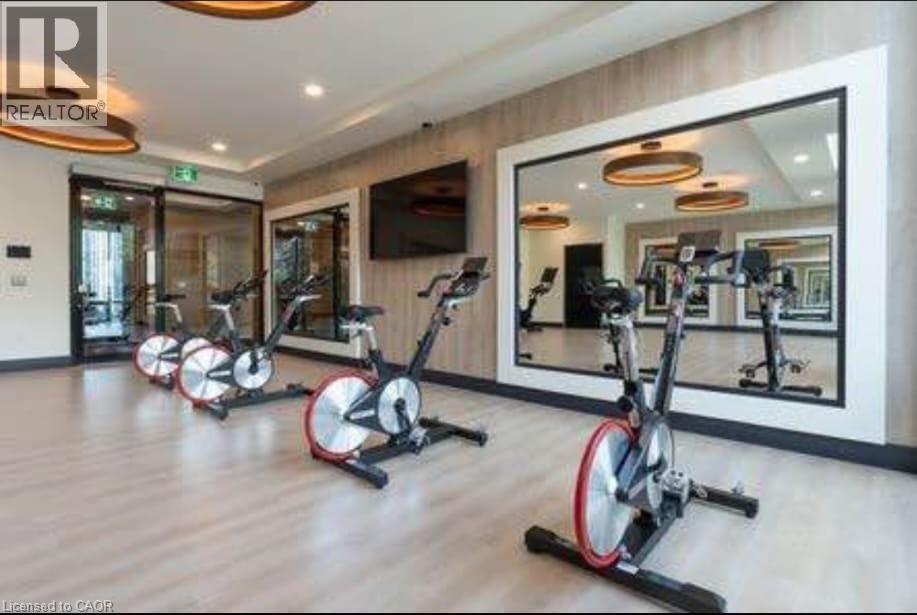 145 COLUMBIA Street W Unit# 725 thumbnail 8