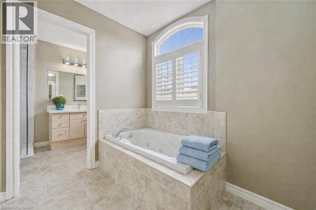 512 WOOD NETTLE Way thumbnail 32