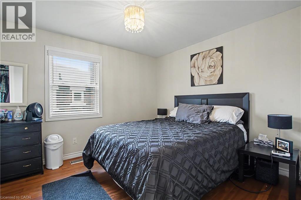 241 GUELPH Avenue thumbnail 14