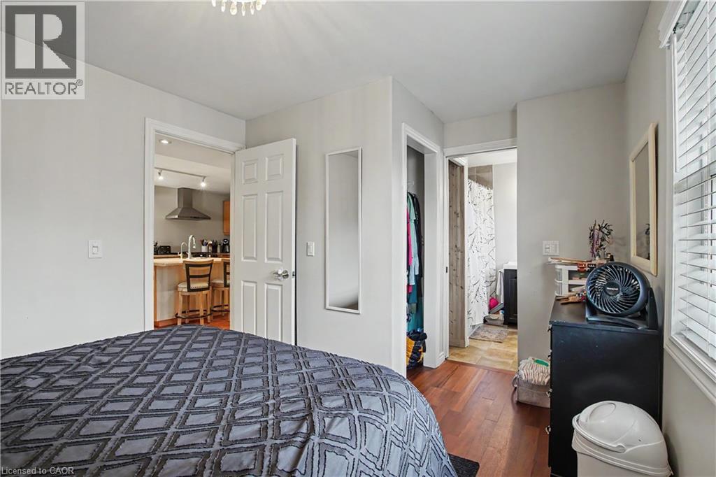 241 GUELPH Avenue thumbnail 15