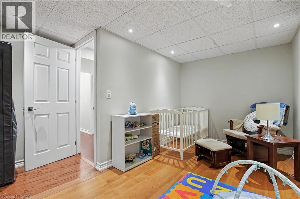 241 GUELPH Avenue thumbnail 20