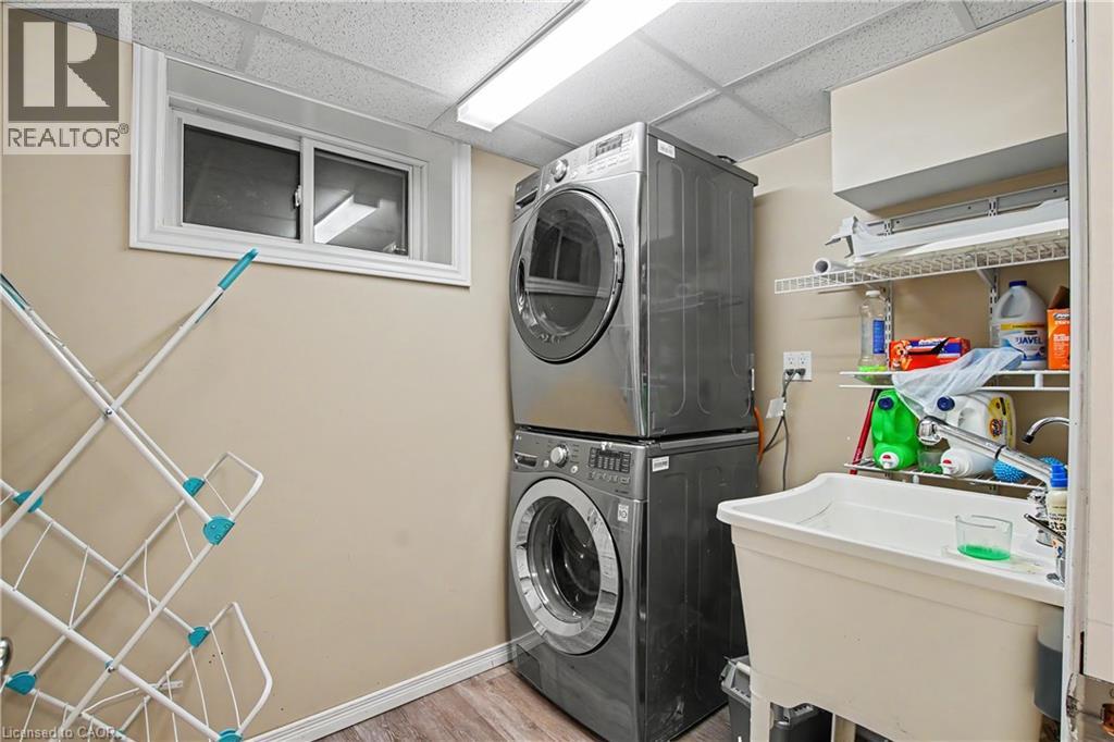 241 GUELPH Avenue thumbnail 23