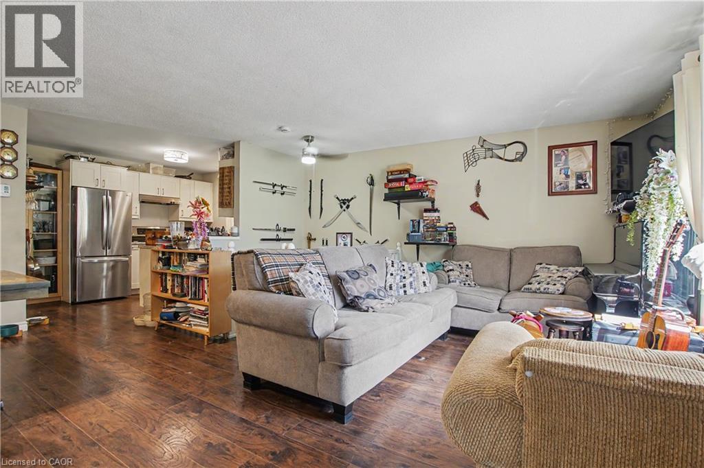 241 GUELPH Avenue thumbnail 27