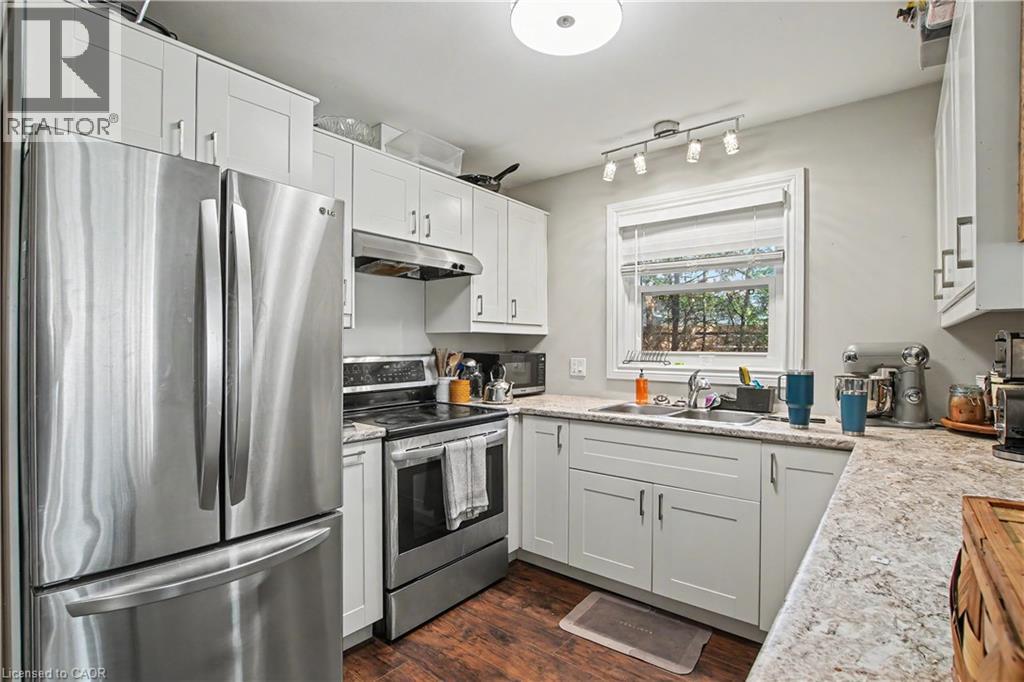 241 GUELPH Avenue thumbnail 30