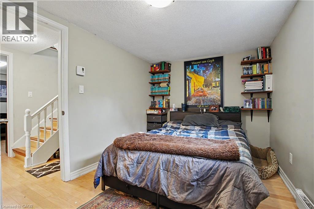 241 GUELPH Avenue thumbnail 35