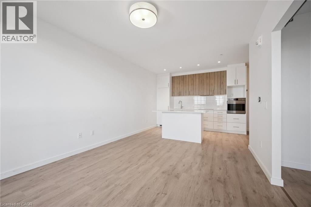 181 KING Street S Unit# 1607 thumbnail 2