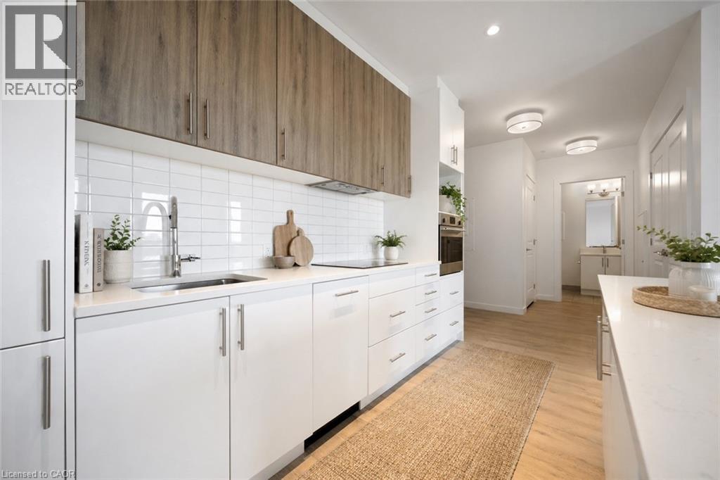 181 KING Street S Unit# 1607 thumbnail 3