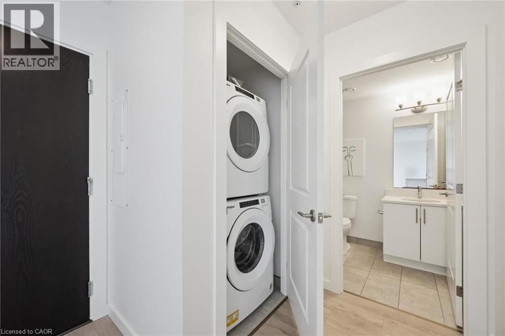 181 KING Street S Unit# 1607 thumbnail 19