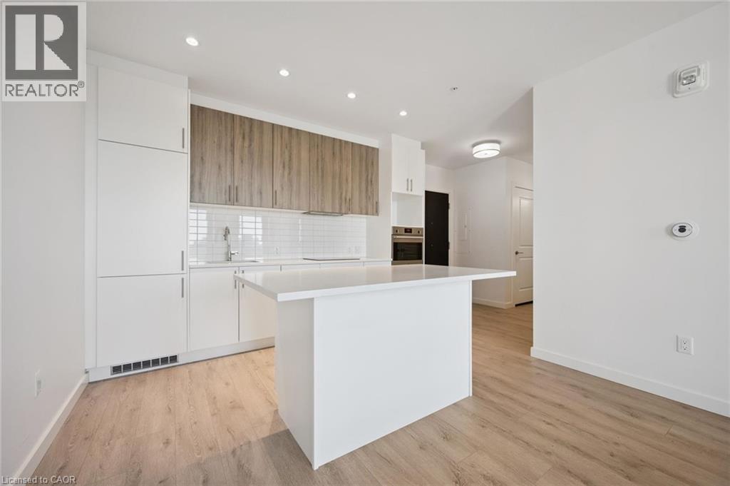 181 KING Street S Unit# 1607 thumbnail 11