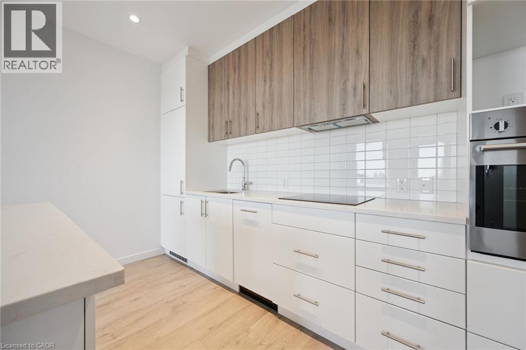 181 KING Street S Unit# 1607 thumbnail 12