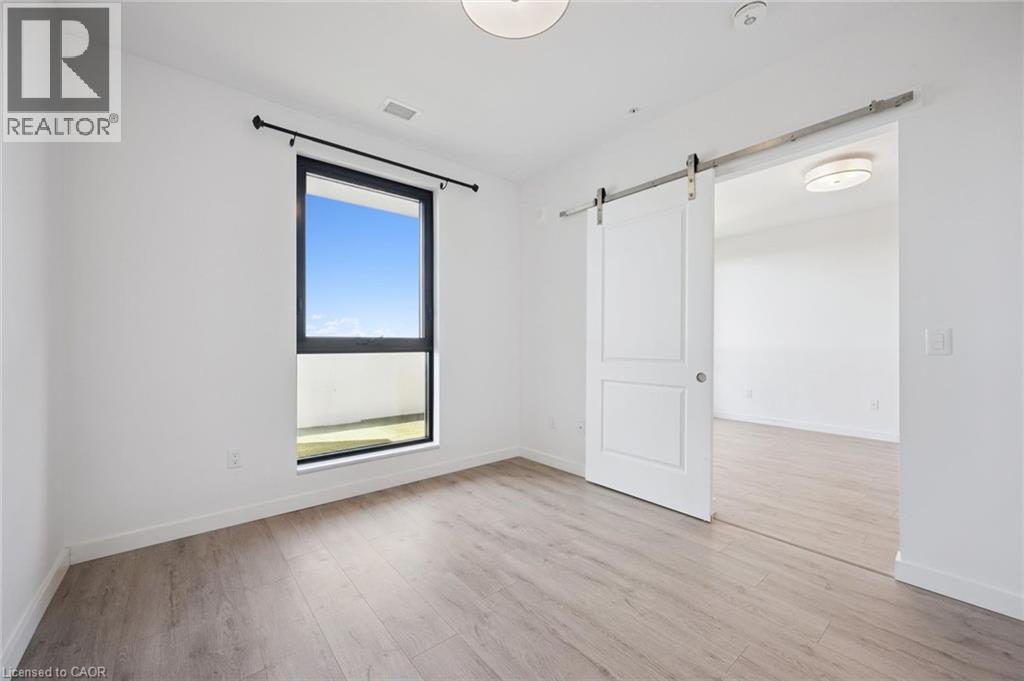 181 KING Street S Unit# 1607 thumbnail 8