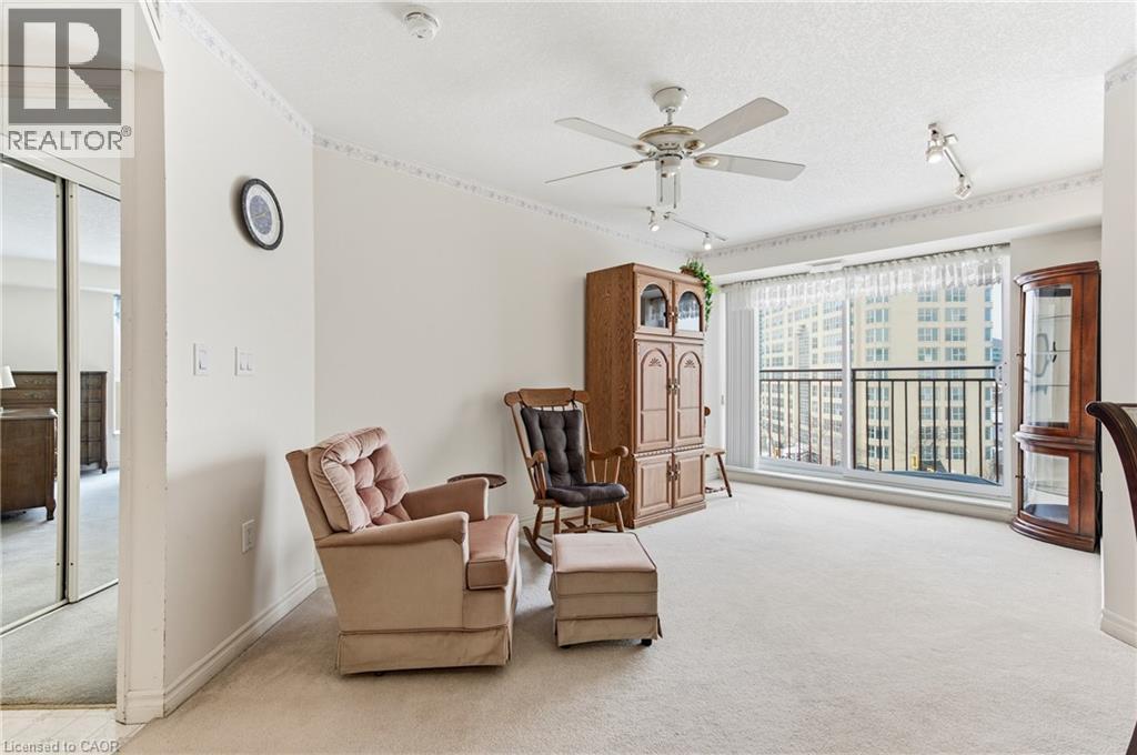 20 ST GEORGE Street Unit# 407 thumbnail 8