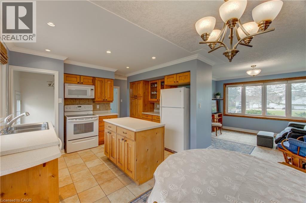 8 MARSHALL Avenue thumbnail 13